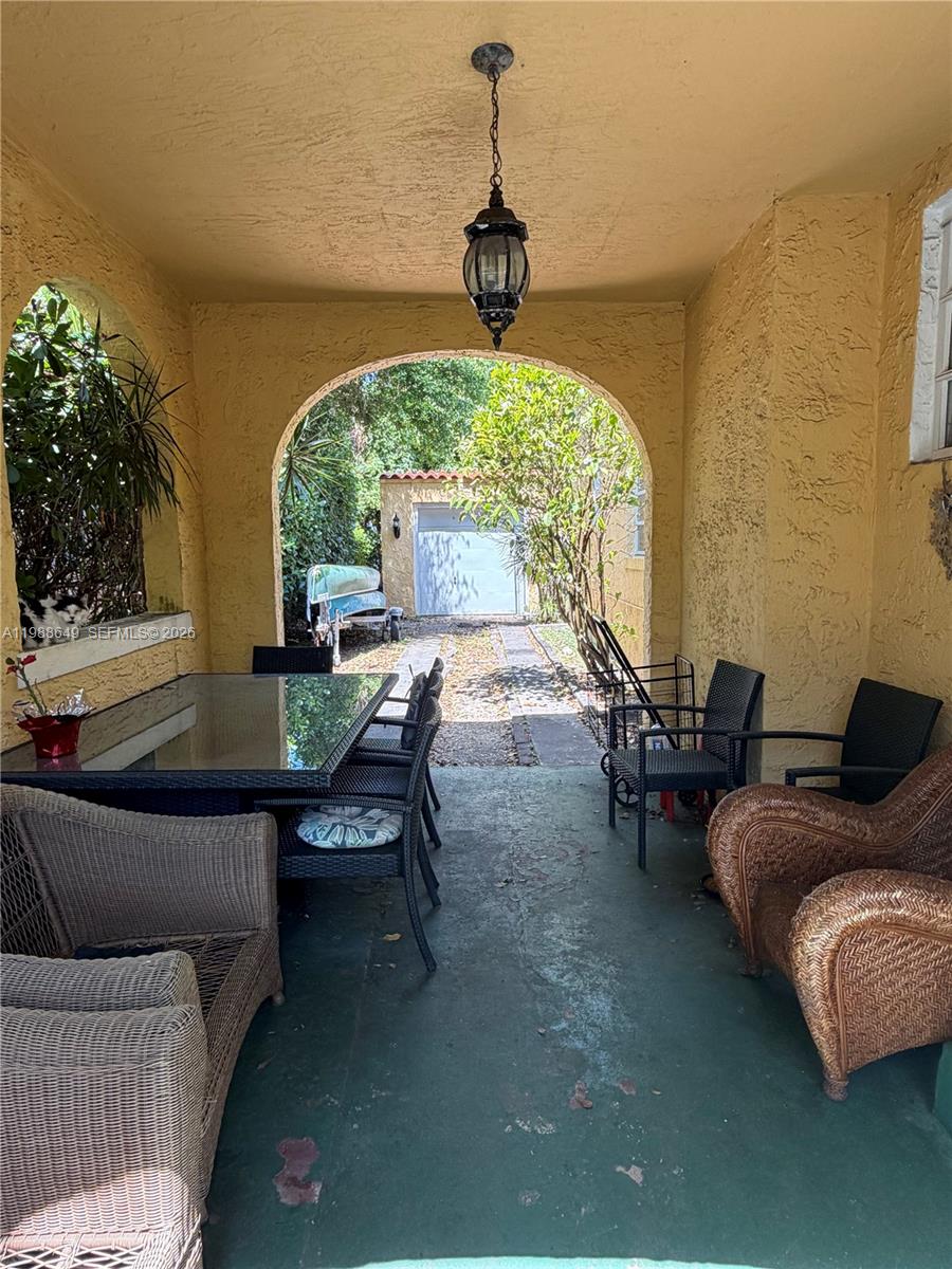 1209 Mariana Avenue