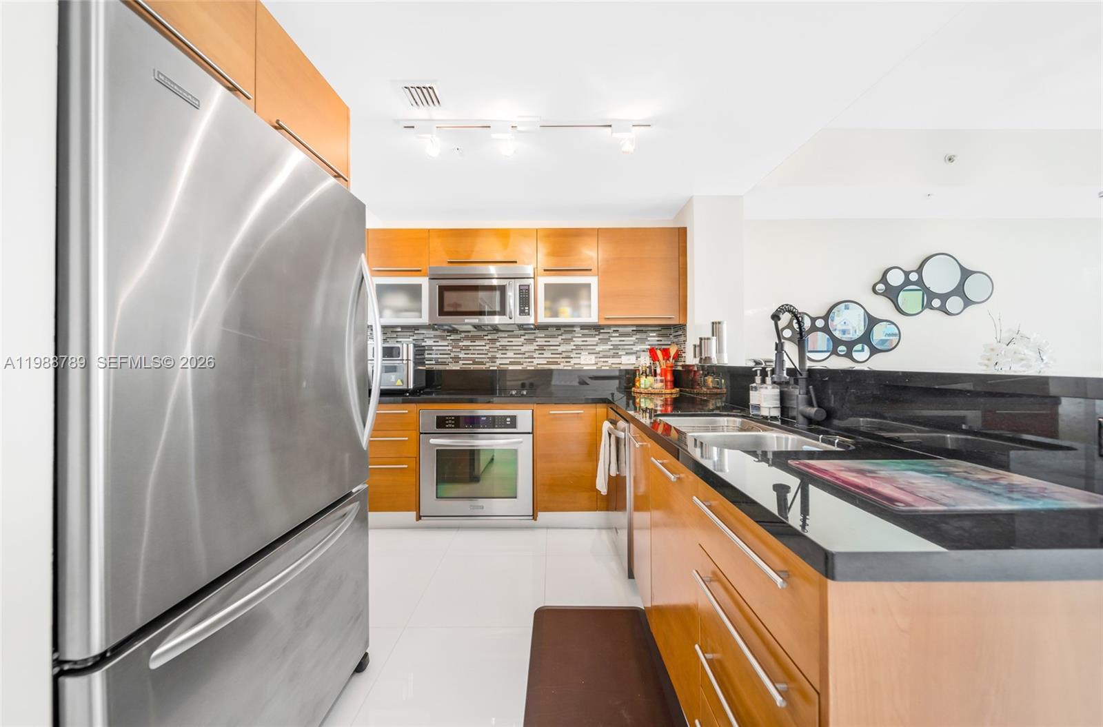 253 NE 2nd Street