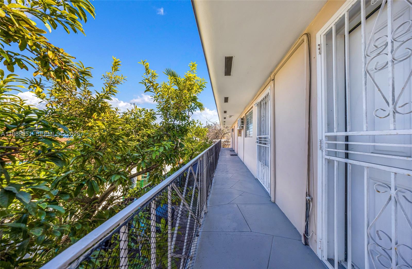 605 NW 34th Avenue