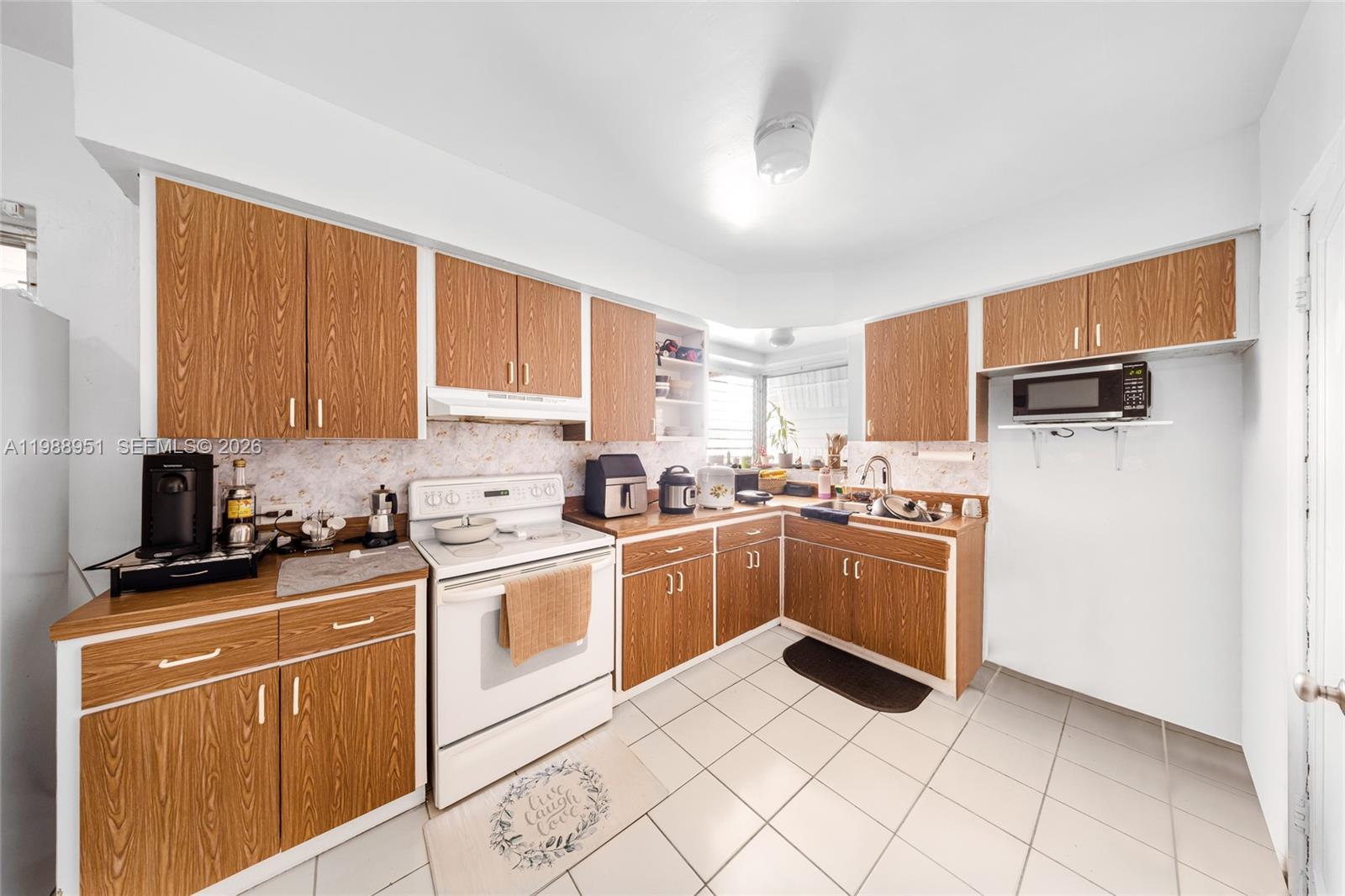 605 NW 34th Avenue