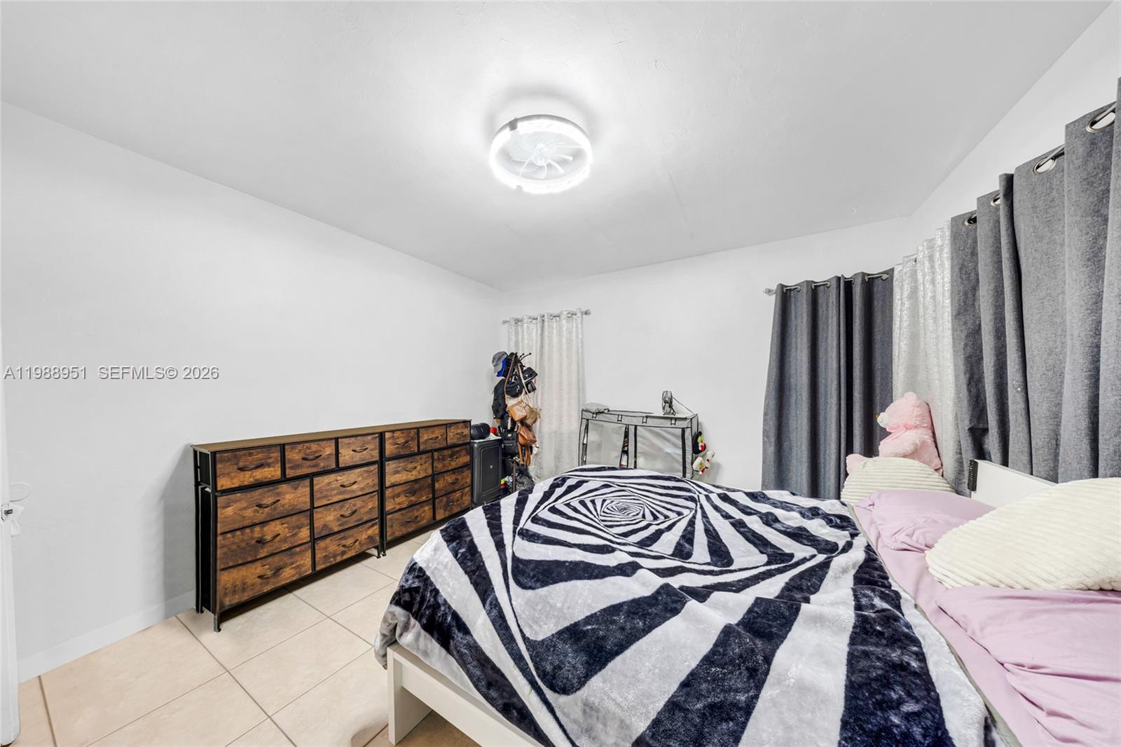 605 NW 34th Avenue