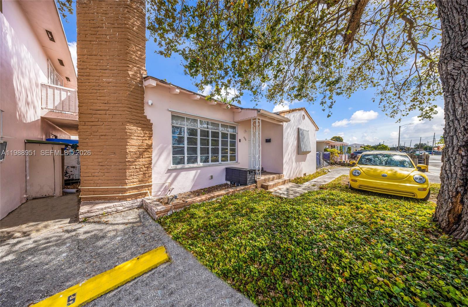 605 NW 34th Avenue