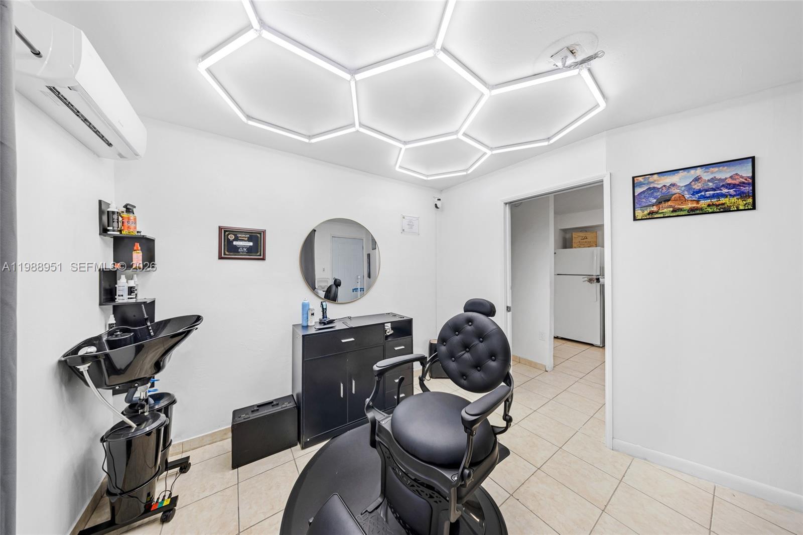 605 NW 34th Avenue