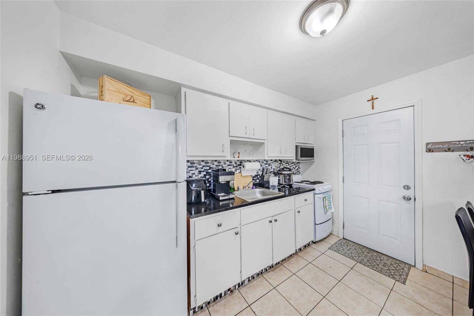 605 NW 34th Avenue