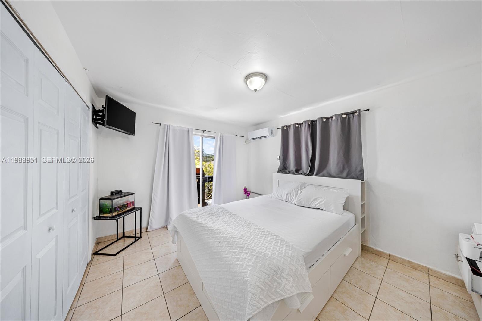 605 NW 34th Avenue