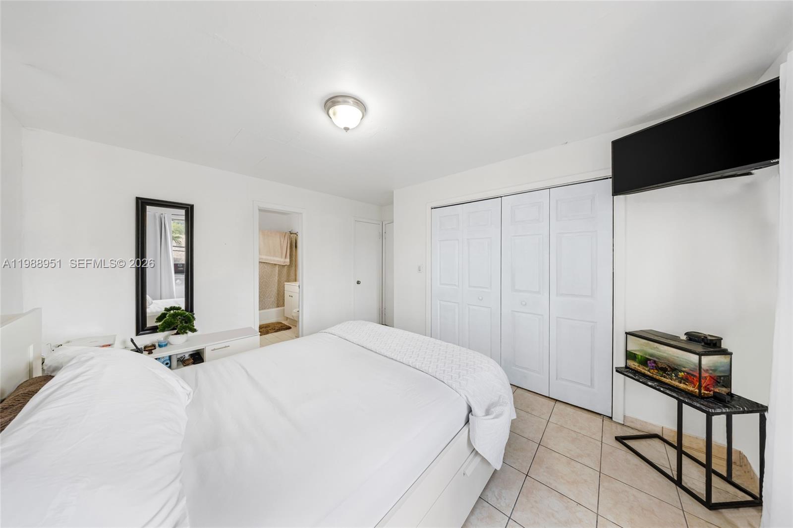 605 NW 34th Avenue
