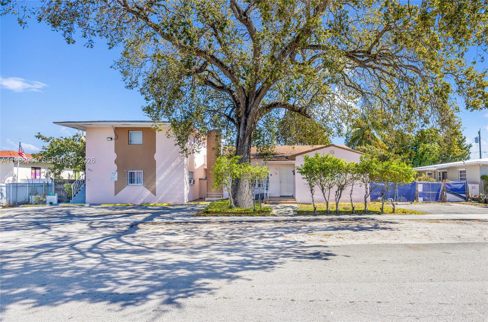 605 NW 34th Avenue