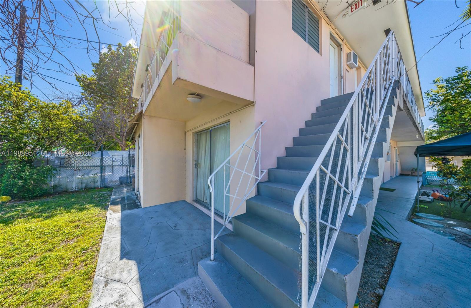 605 NW 34th Avenue