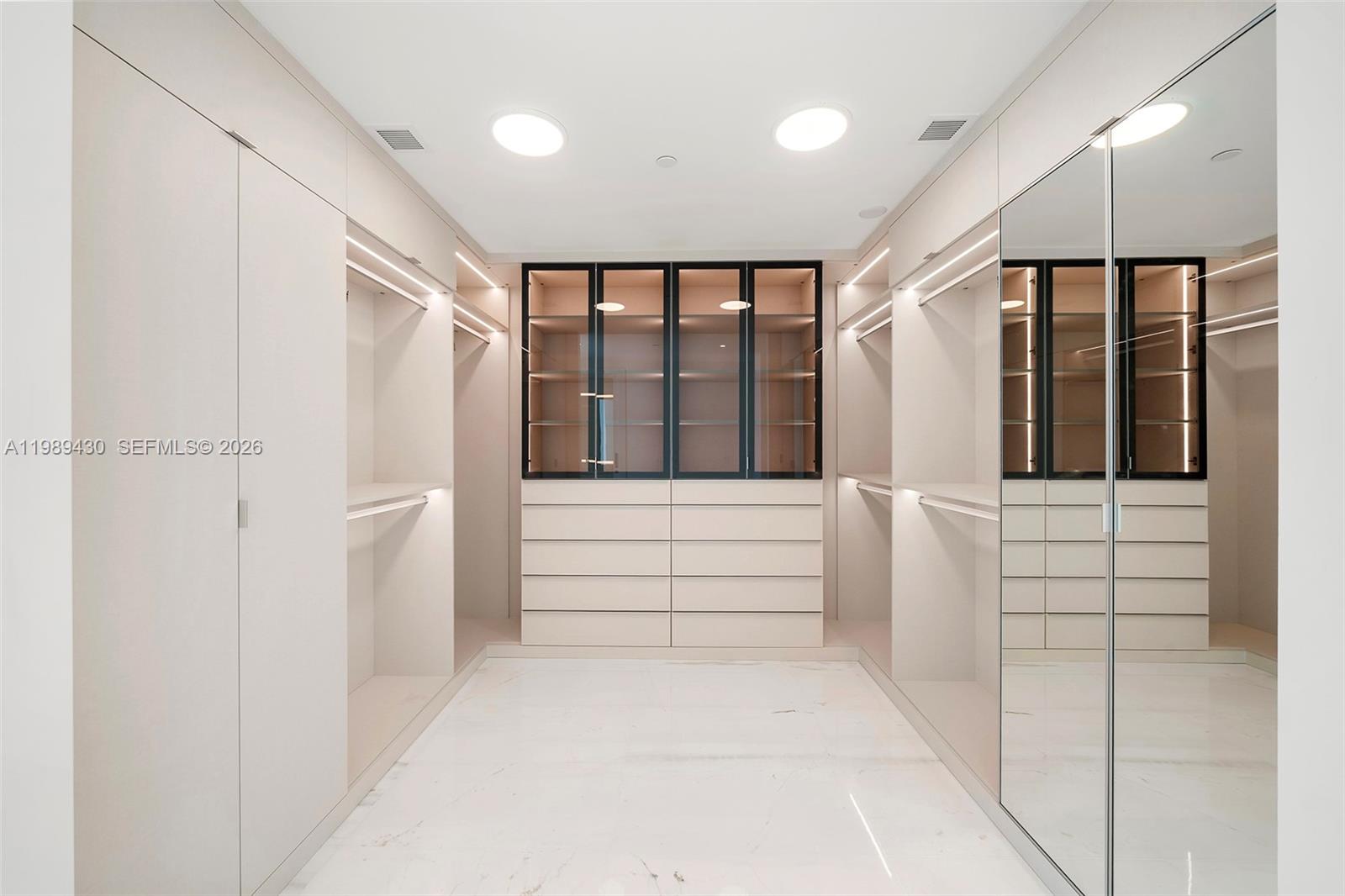 300 Biscayne Blvd Way