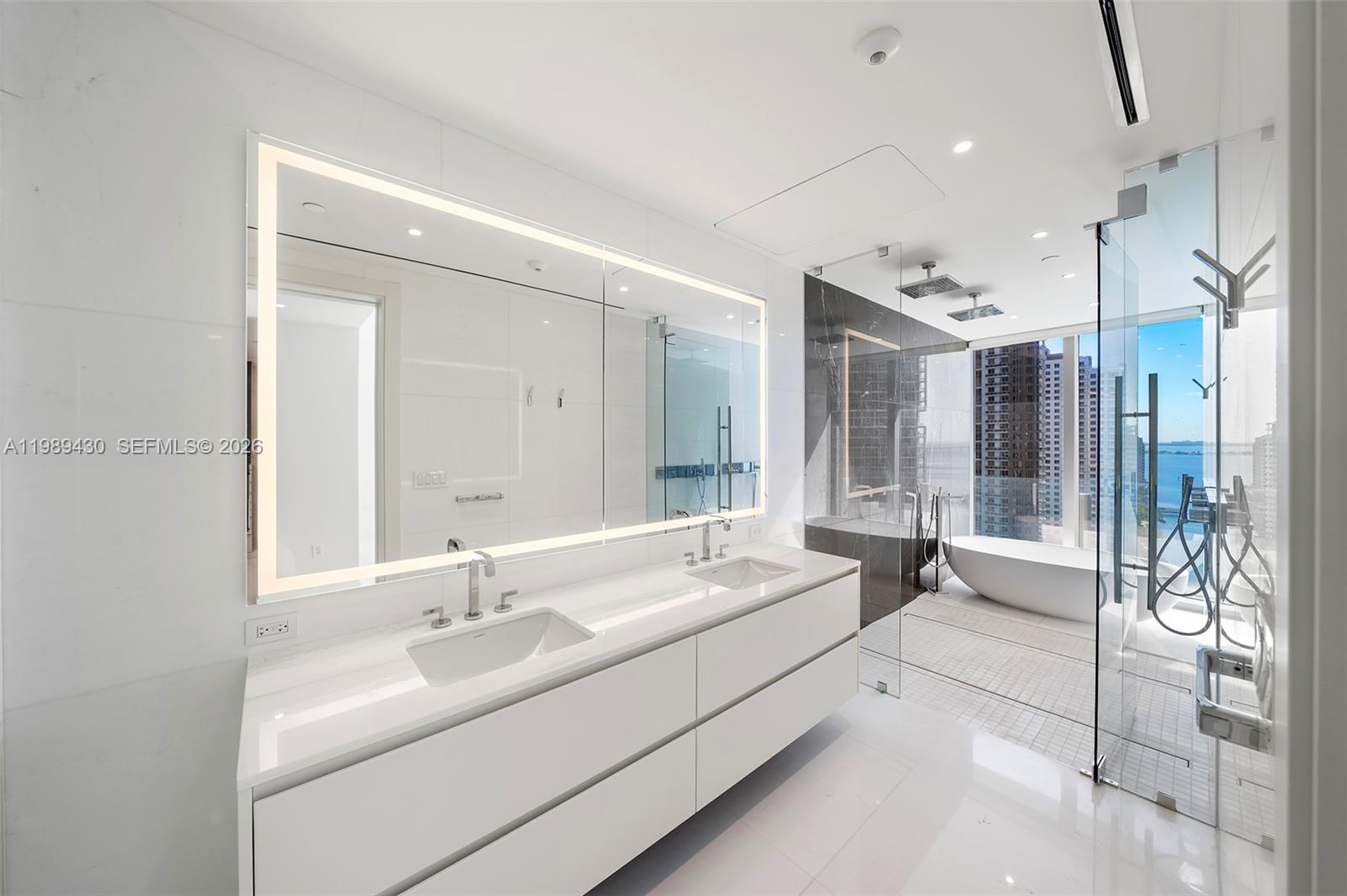 300 Biscayne Blvd Way