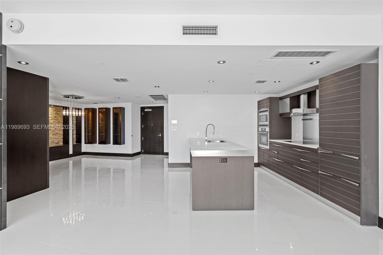 200 Biscayne Boulevard Way