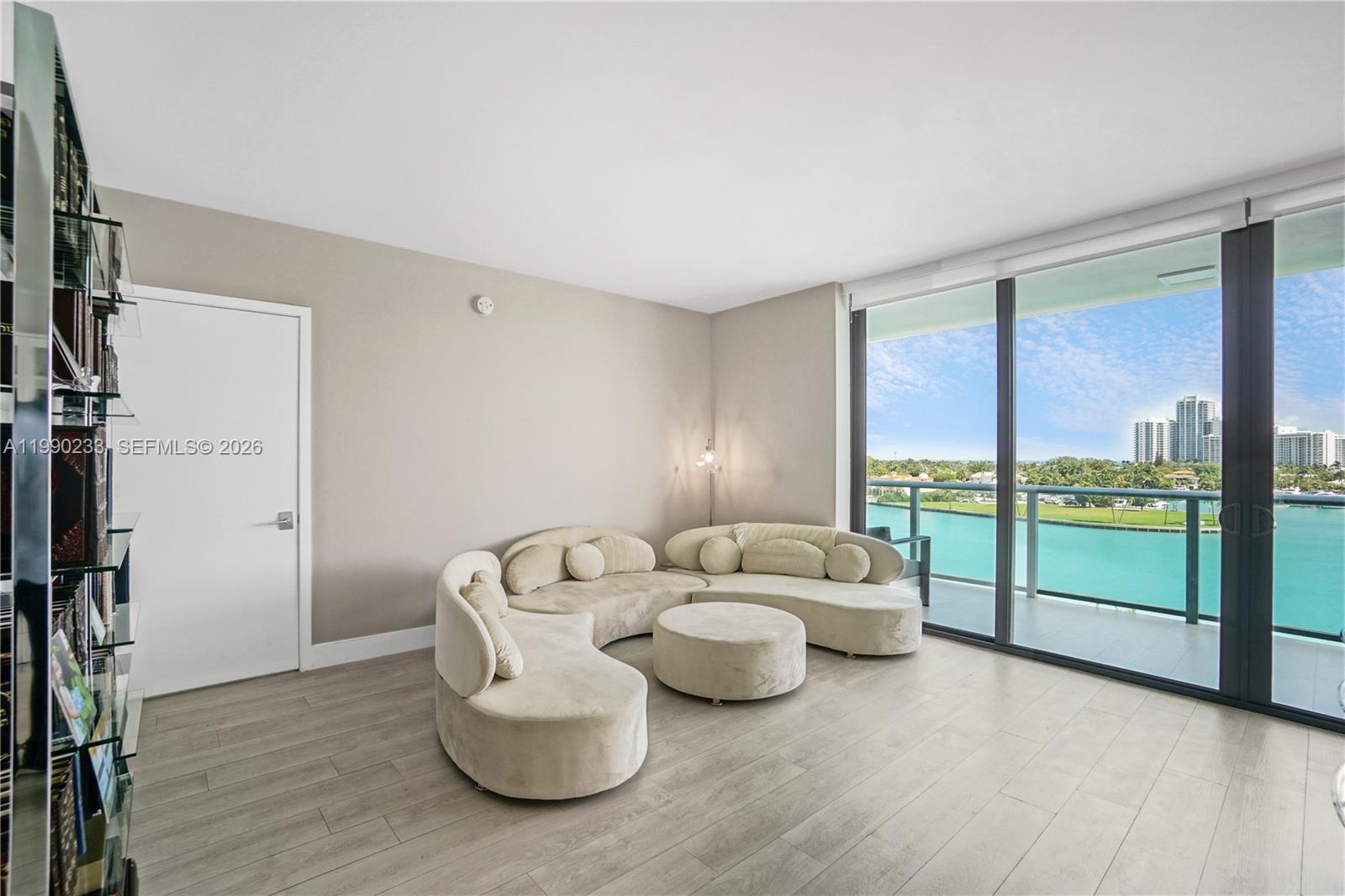 10201 E Bay Harbour