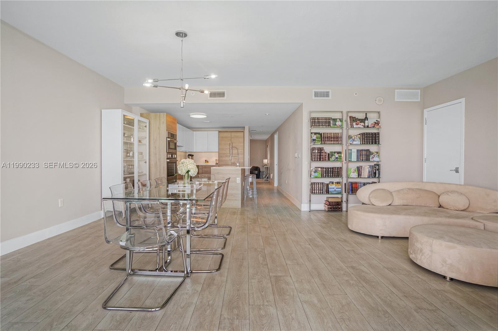 10201 E Bay Harbour