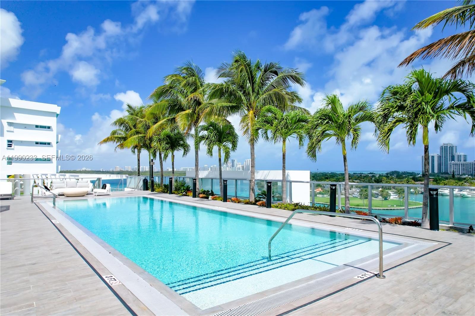 10201 E Bay Harbour