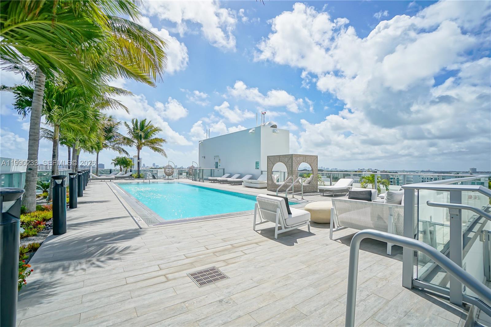 10201 E Bay Harbour