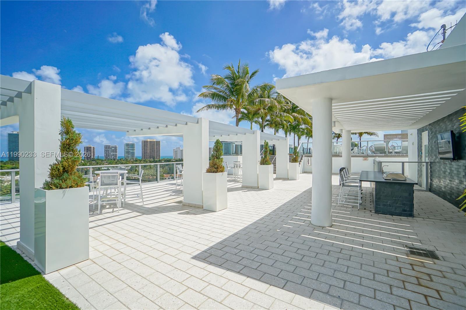 10201 E Bay Harbour