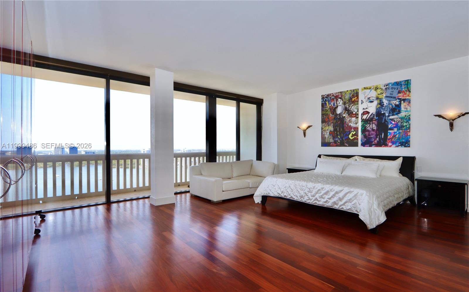 1000 Island Boulevard