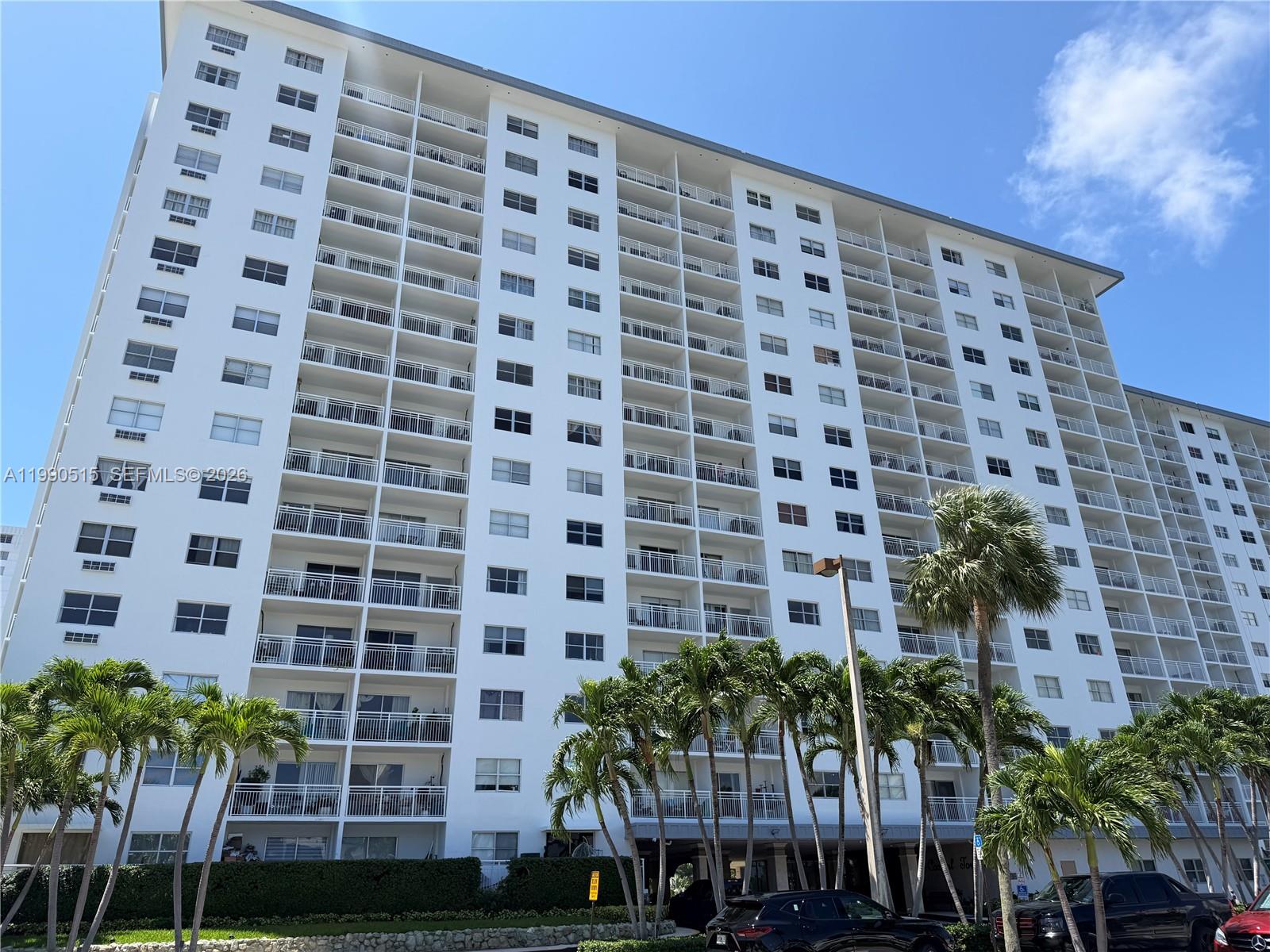 400 Kings Point Drive