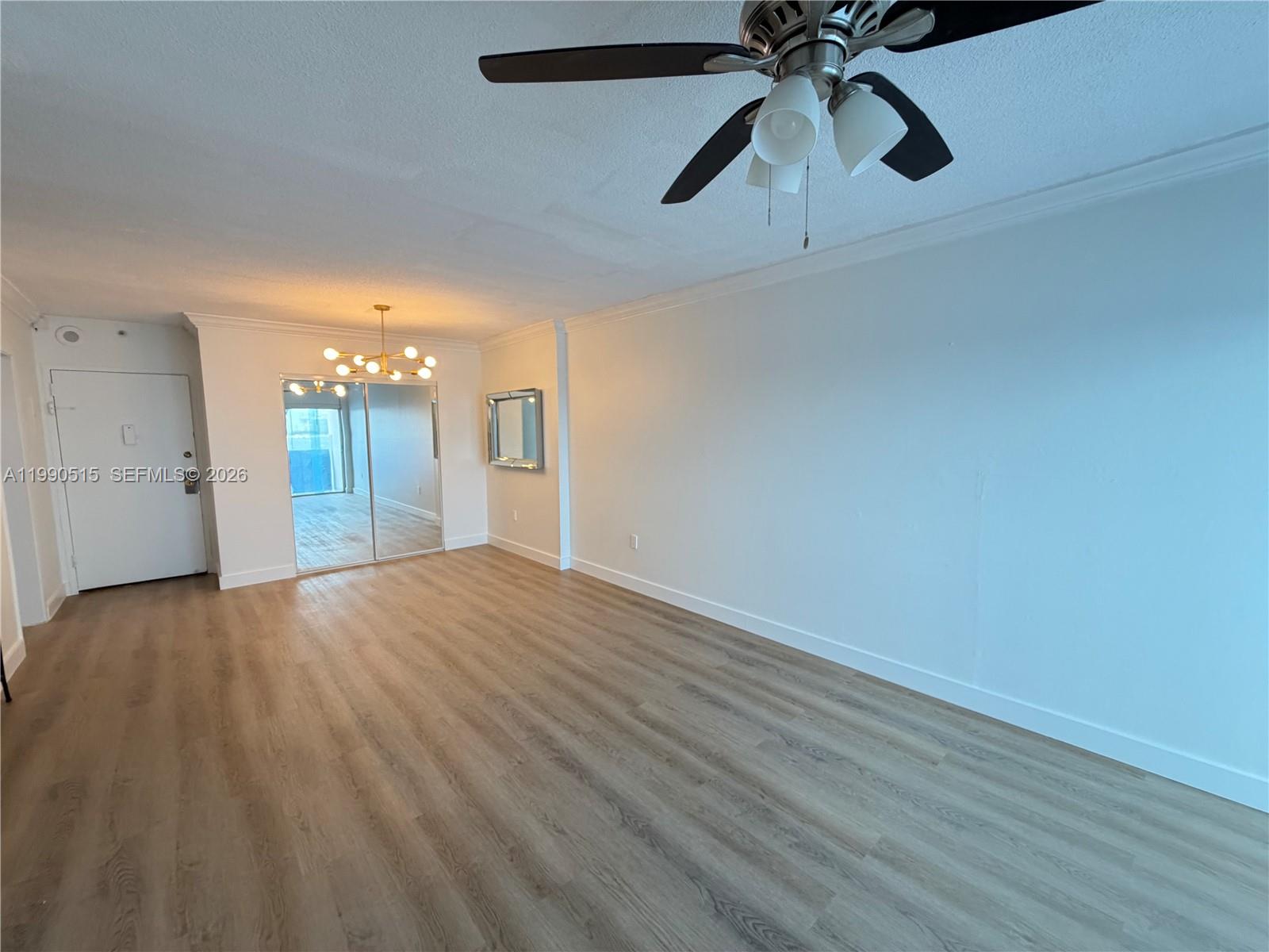 400 Kings Point Drive