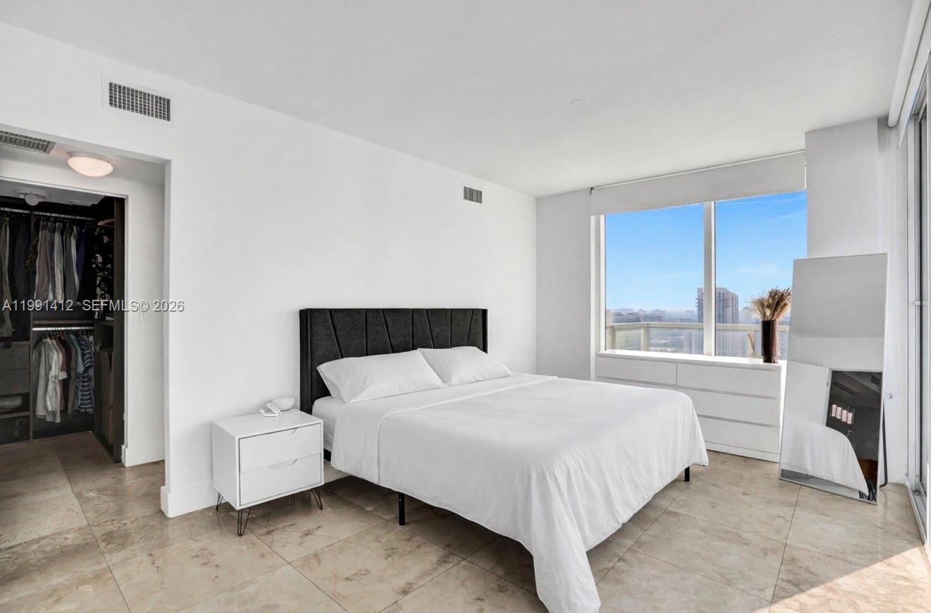 665 NE 25th Street