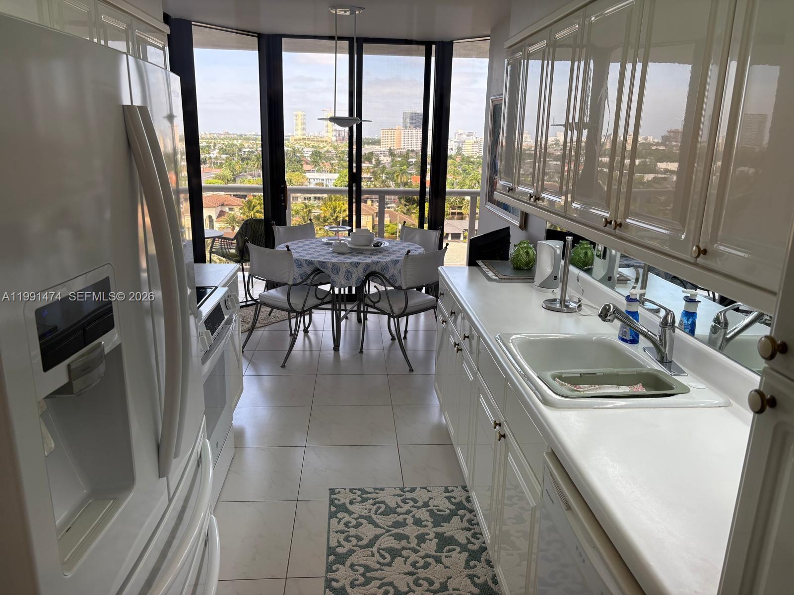 3600 Yacht Club Drive gallery image #9