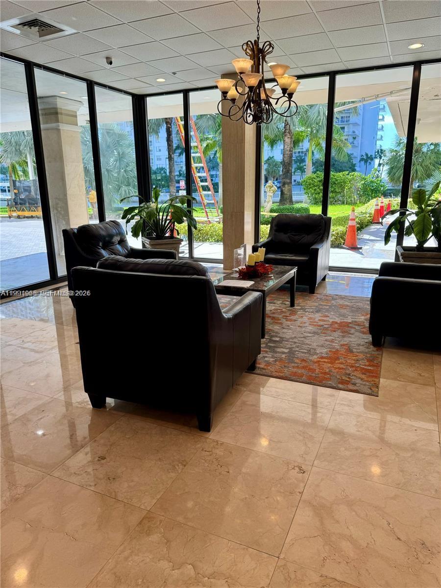 400 Kings Point Drive