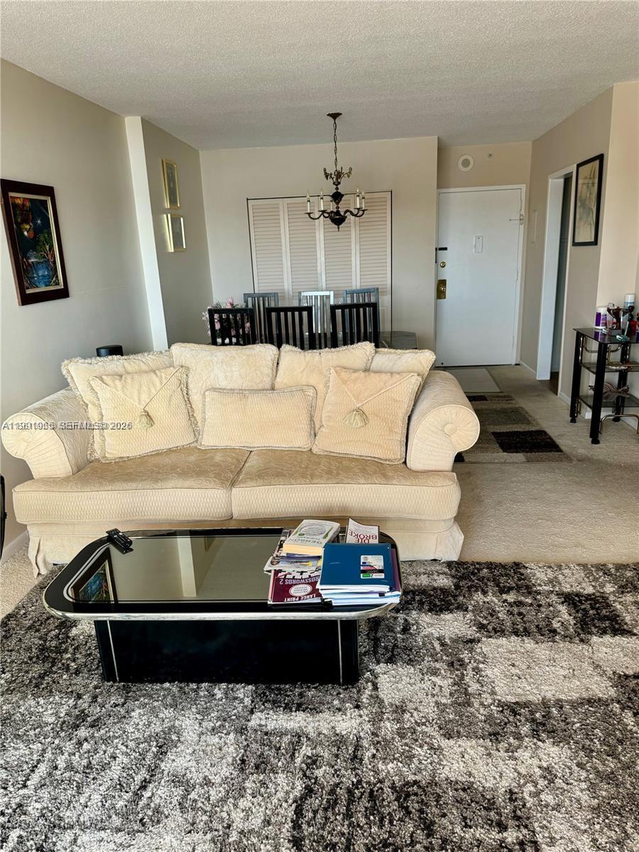 400 Kings Point Drive