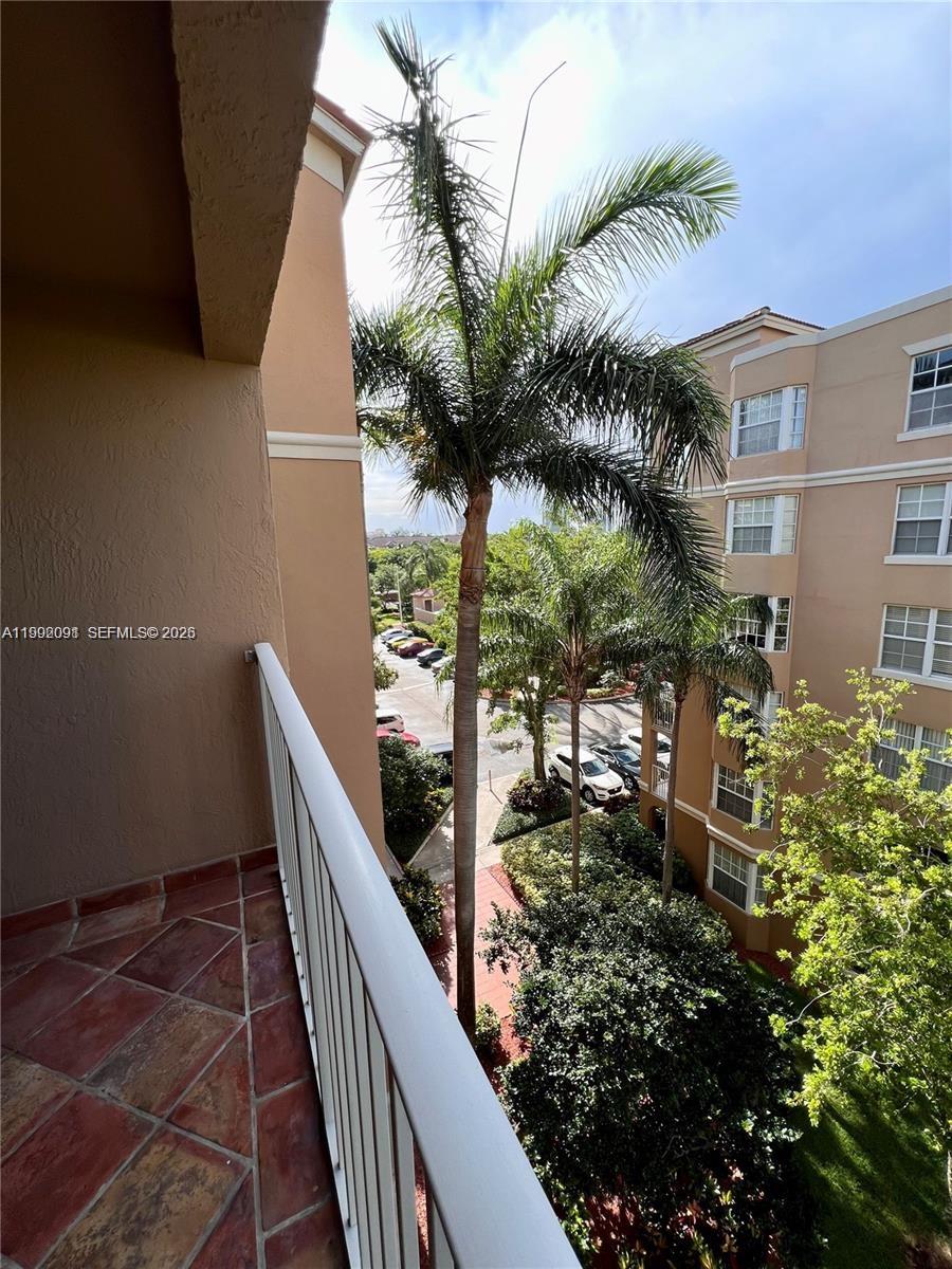 19555 E Country Club Drive
