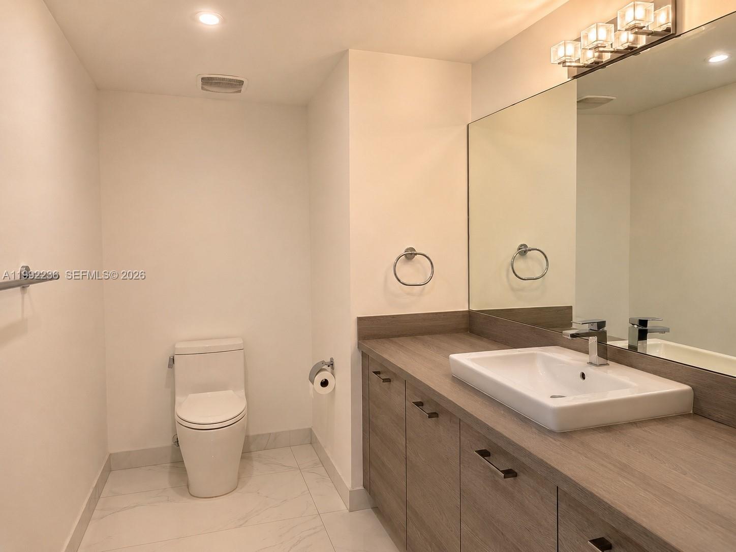 400 Sunny Isles Boulevard