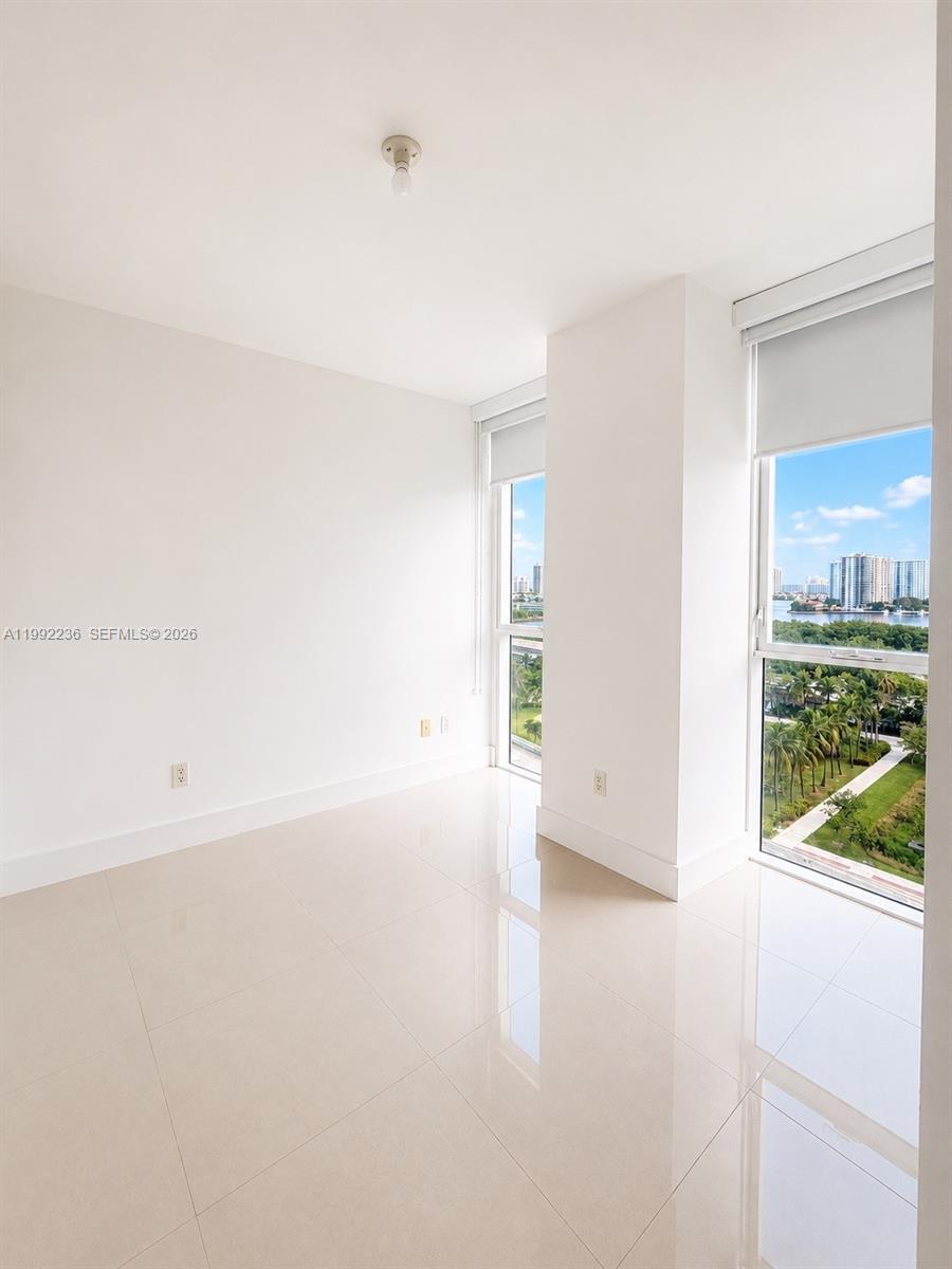 400 Sunny Isles Boulevard