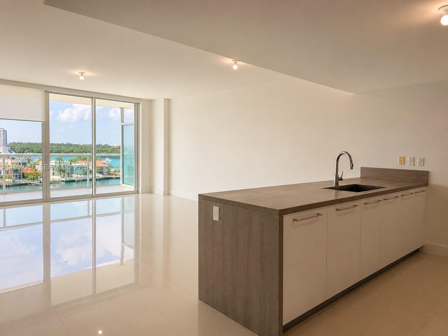 400 Sunny Isles Boulevard