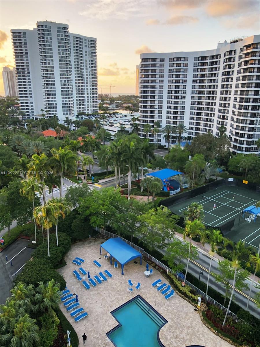 3500 Mystic Pointe Drive