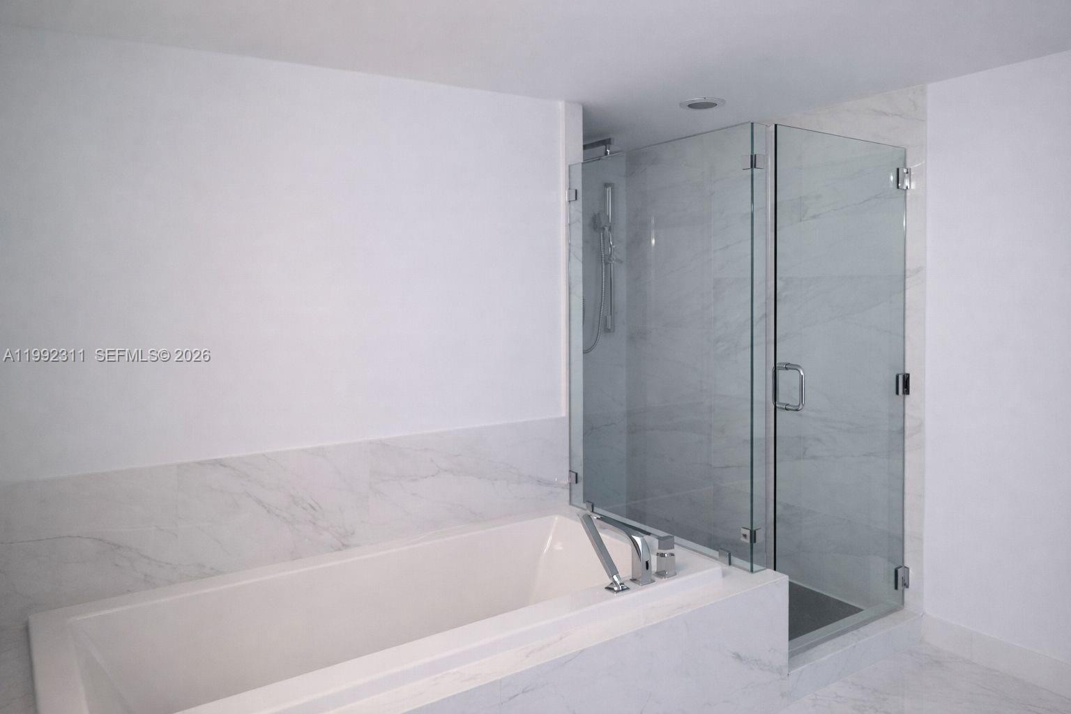 400 Sunny Isles Boulevard
