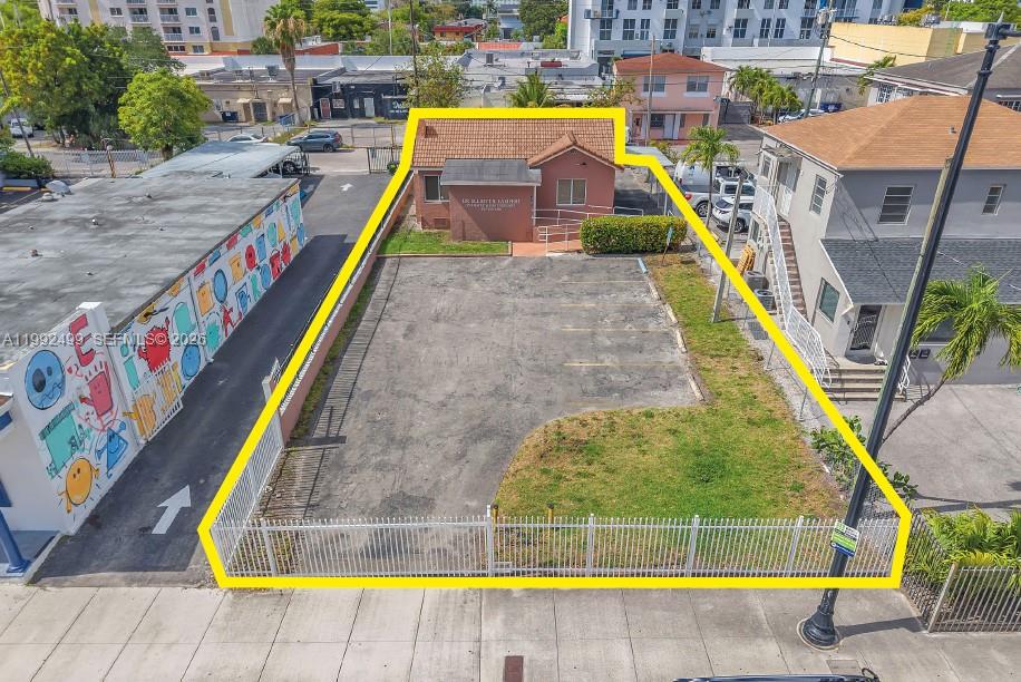 1437 SW 1st Street