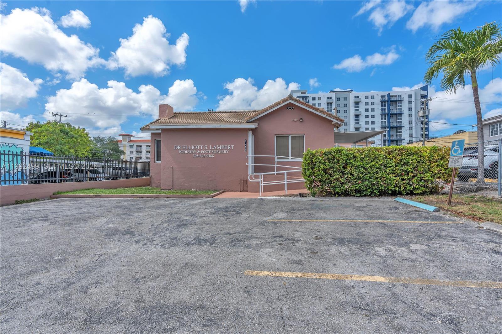 1437 SW 1st Street