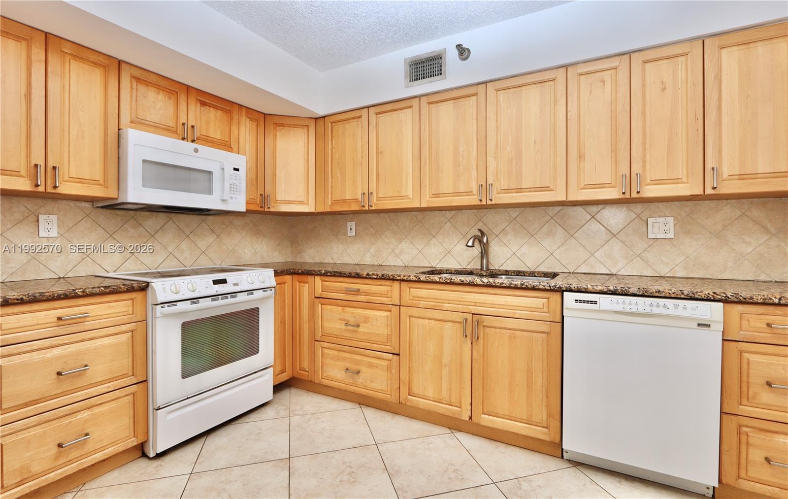 3500 Mystic Pointe Drive