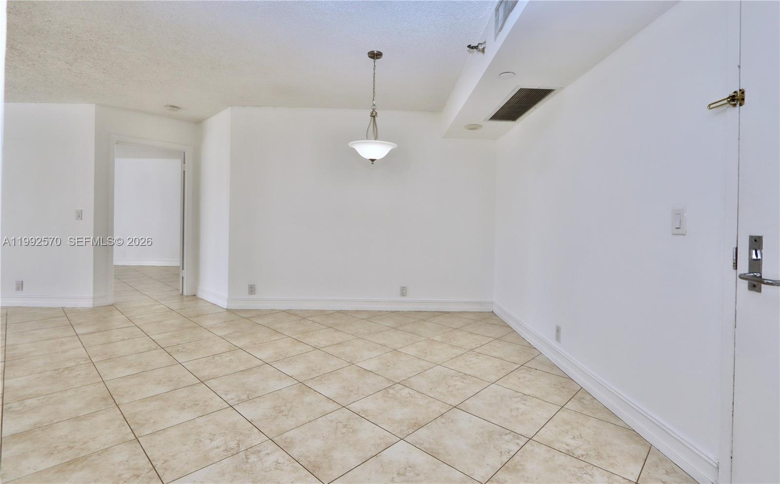 3500 Mystic Pointe Drive