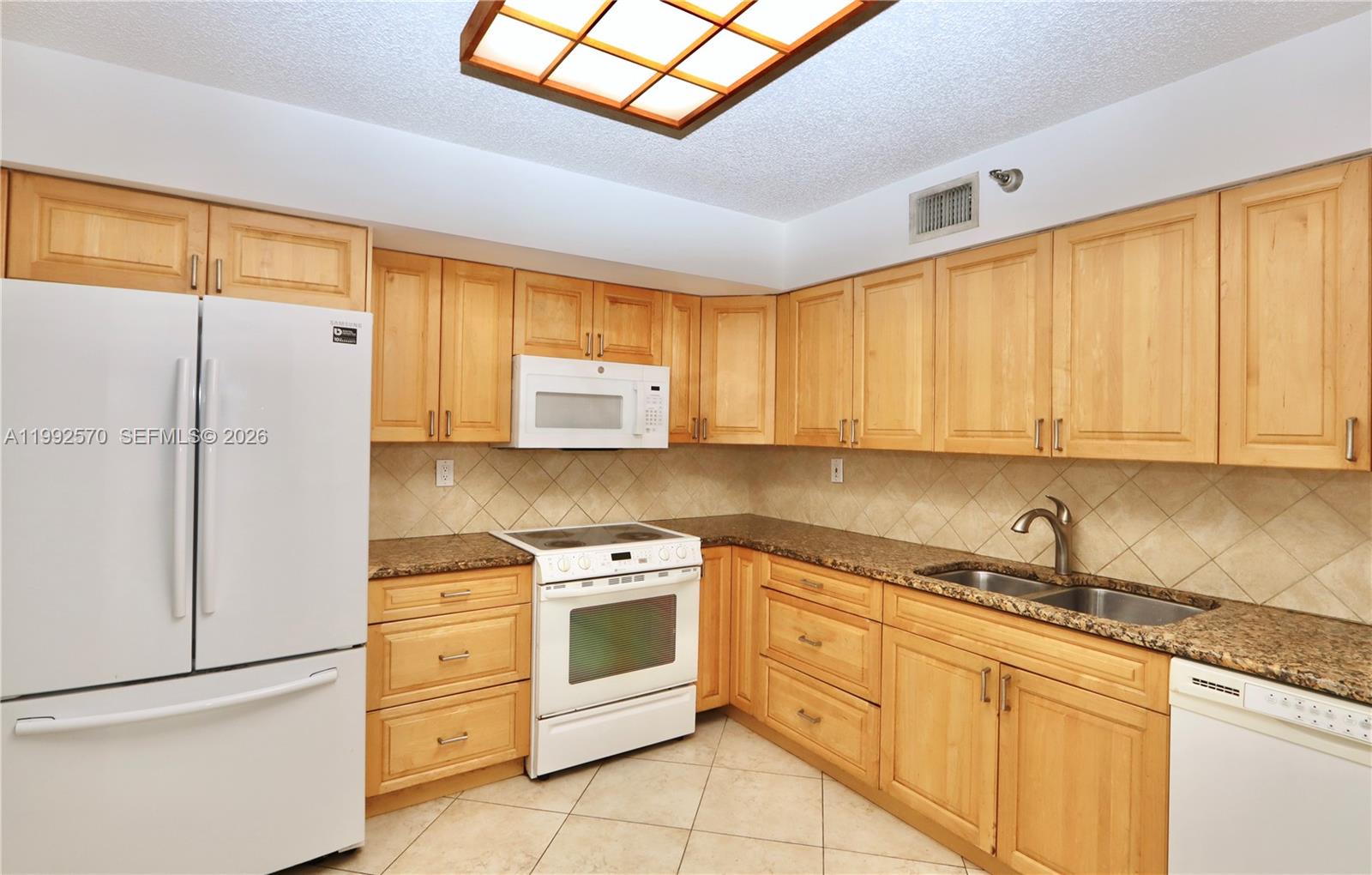 3500 Mystic Pointe Drive