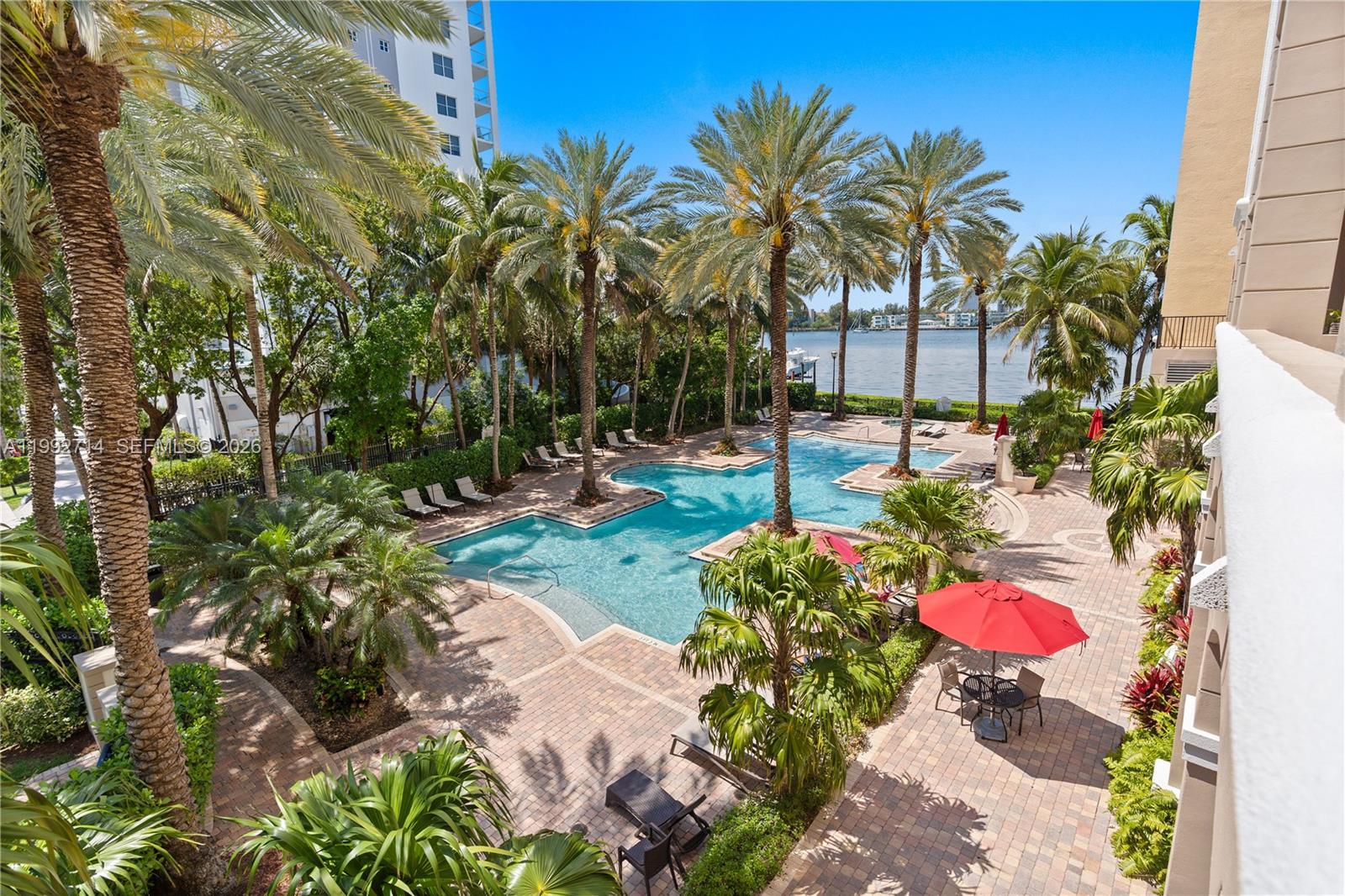 17100 N Bay Road