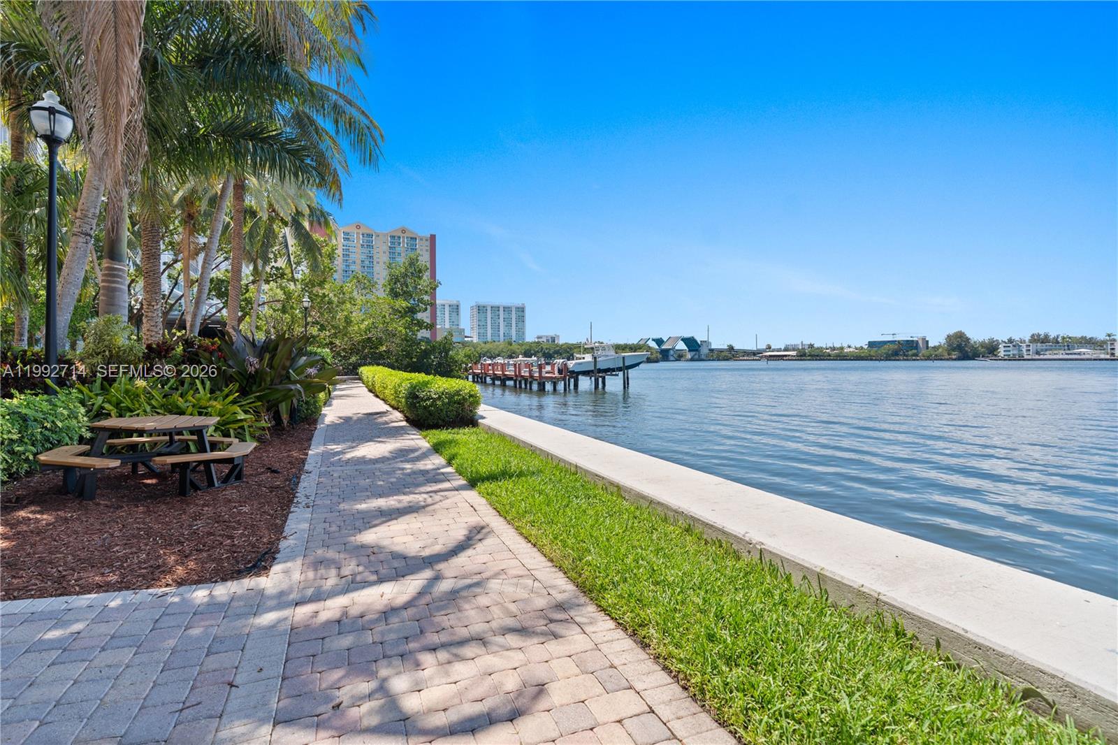 17100 N Bay Road