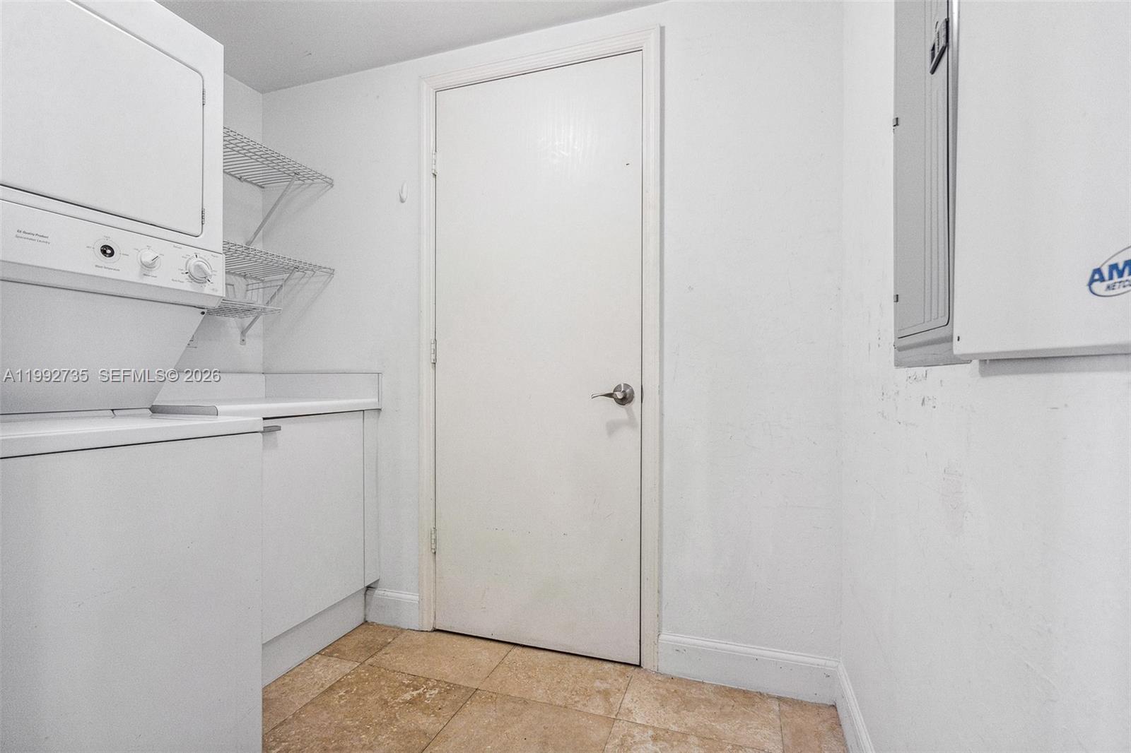 14951 Royal Oaks Lane