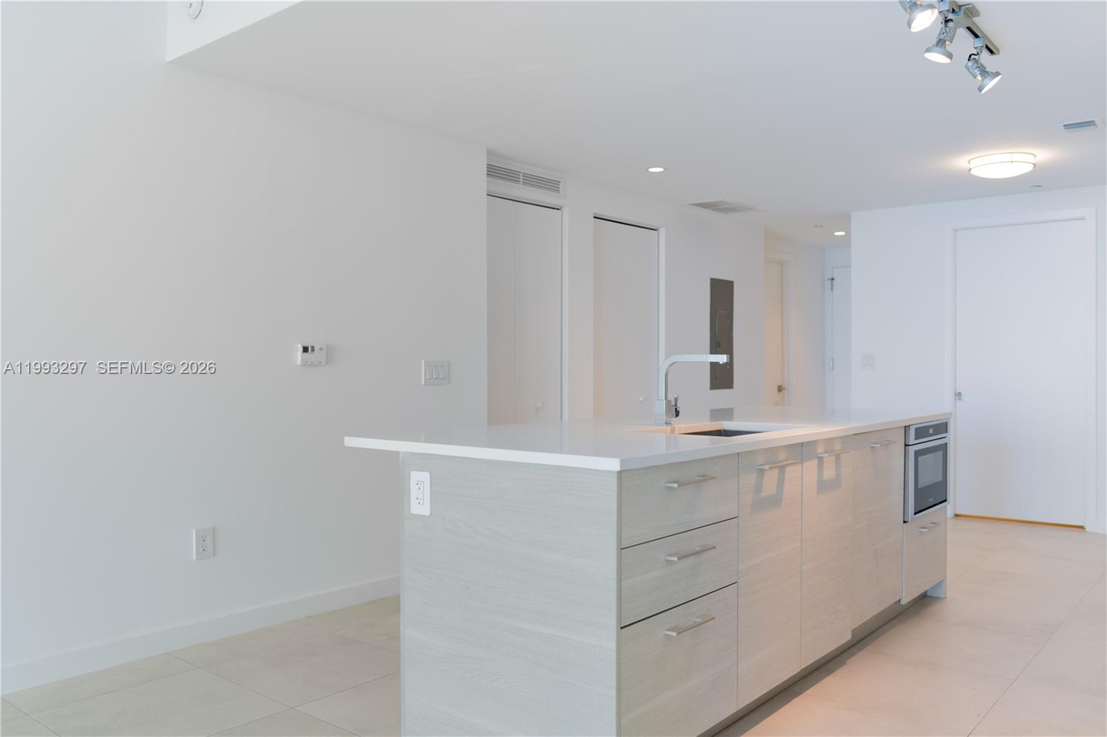 650 NE 32nd Street
