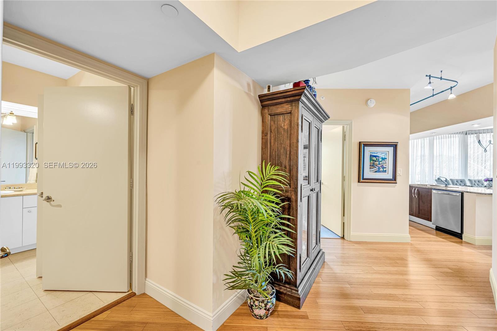 20000 E Country Club Drive