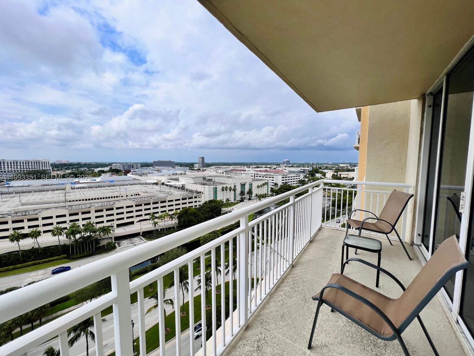 19501 W Country Club Drive