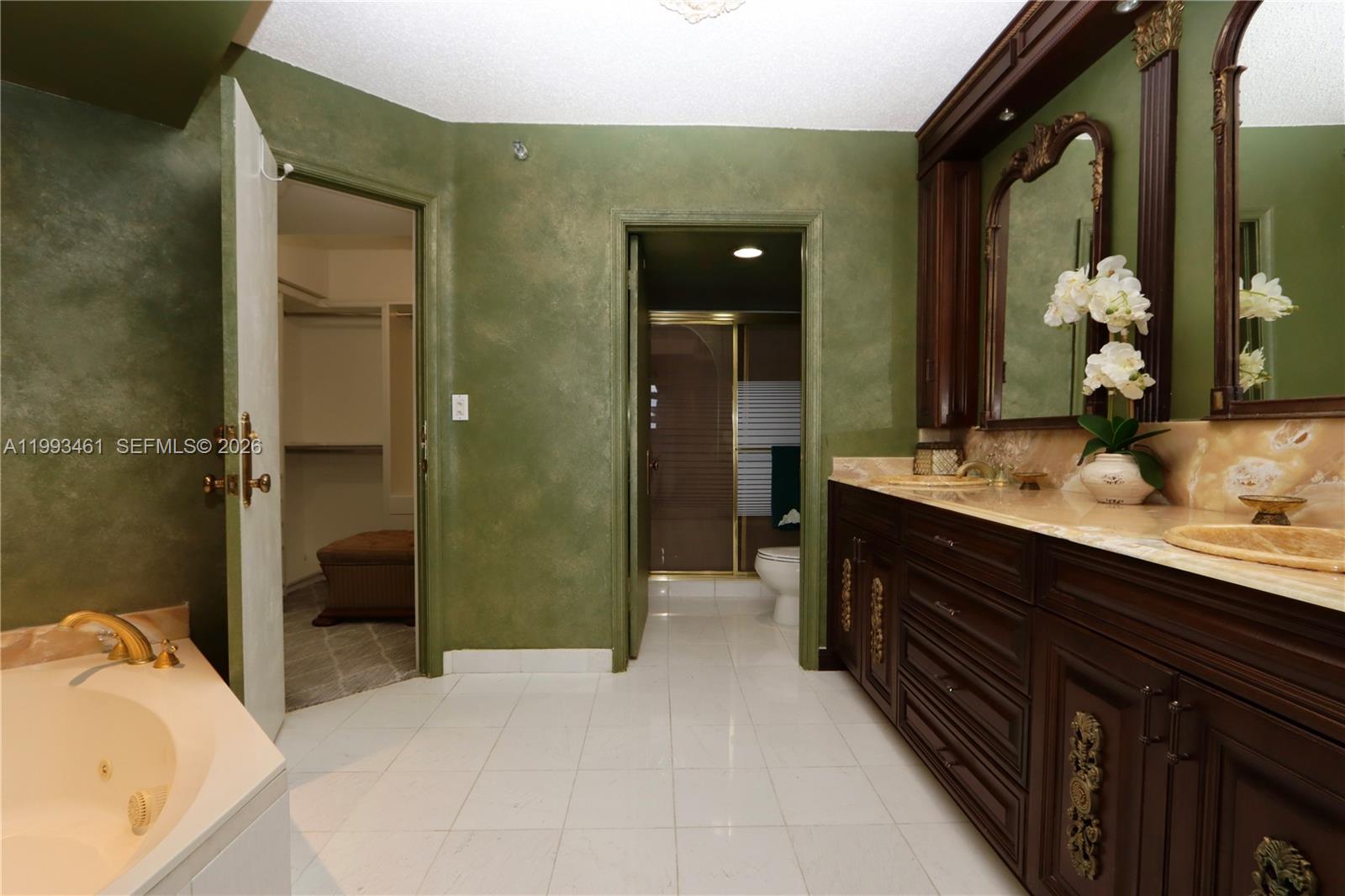 3530 Mystic Pointe Drive