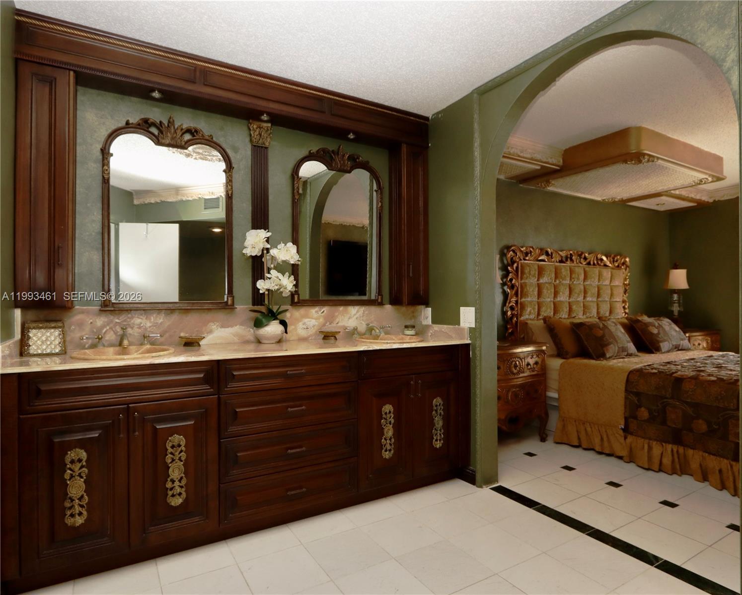 3530 Mystic Pointe Drive