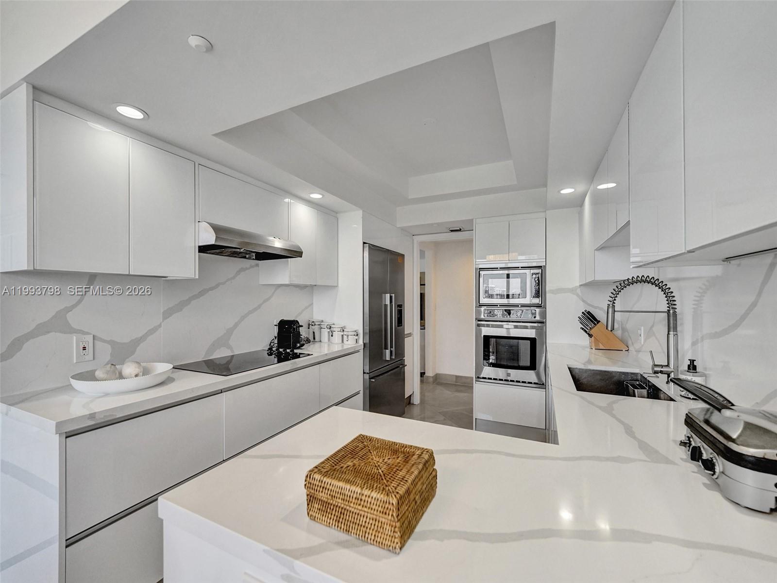 7000 Island Boulevard