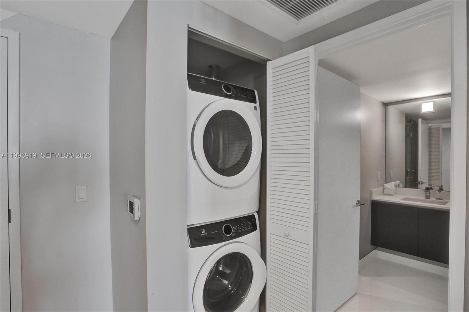 300 Sunny Isles Boulevard