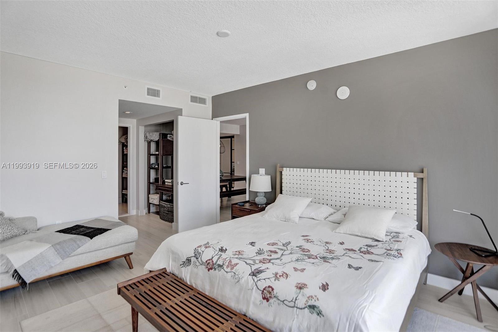 300 Sunny Isles Boulevard