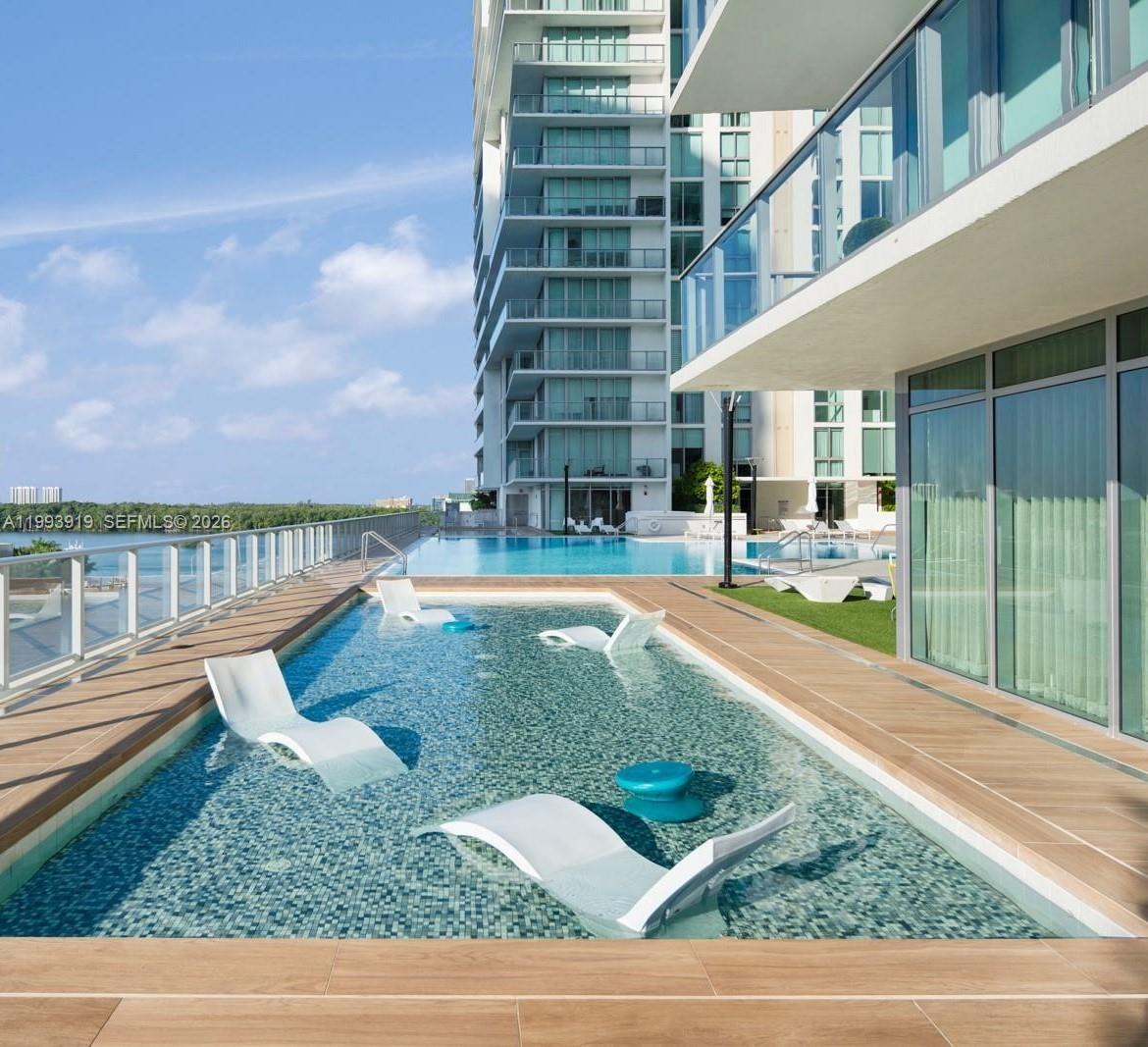 300 Sunny Isles Boulevard